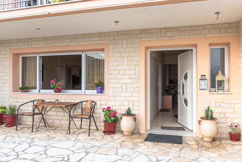 Dimitri'S Mountain House Apartment Karpenisi Exterior photo